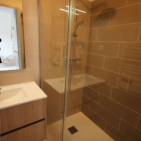 Plein Sud Semi Climatisee- 4 Couchages, En Les Ondines Avec Piscine Commune, 500 M De La Lrond28 Villa *